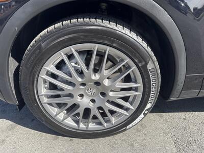 2012 Porsche Cayenne S Hybrid   - Photo 14 - Pittsburg, CA 94565-2812