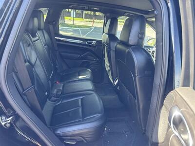 2012 Porsche Cayenne S Hybrid   - Photo 26 - Pittsburg, CA 94565-2812