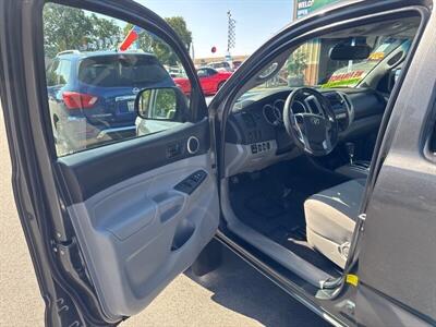 2012 Toyota Tacoma PreRunner V6   - Photo 7 - Pittsburg, CA 94565-2812