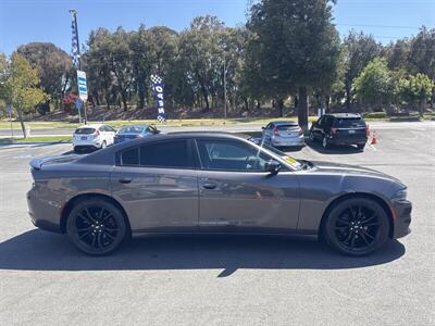 2017 Dodge Charger SE   - Photo 21 - Pittsburg, CA 94565-2812