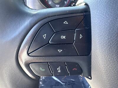 2017 Dodge Charger SE   - Photo 5 - Pittsburg, CA 94565-2812