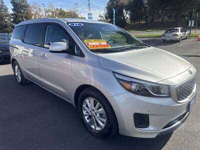 2017 Kia Sedona LX - Photo 28 - Pittsburg, CA 94565-2812
