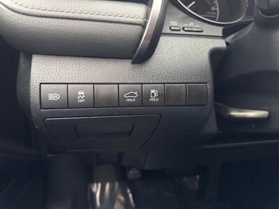 2021 Toyota Camry SE   - Photo 14 - Pittsburg, CA 94565-2812