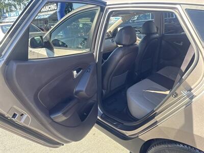 2012 Hyundai TUCSON Limited w/Navi   - Photo 14 - Pittsburg, CA 94565-2812