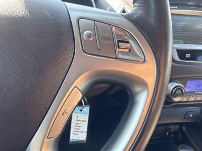 2012 Hyundai TUCSON Limited w/Navi   - Photo 13 - Pittsburg, CA 94565-2812