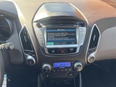 2012 Hyundai TUCSON Limited w/Navi   - Photo 10 - Pittsburg, CA 94565-2812