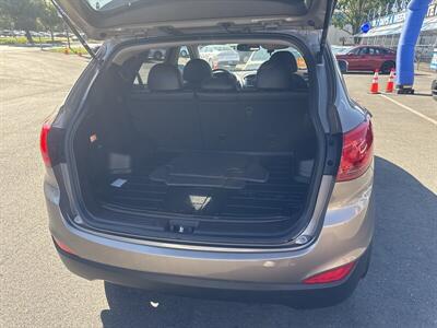 2012 Hyundai TUCSON Limited w/Navi   - Photo 18 - Pittsburg, CA 94565-2812