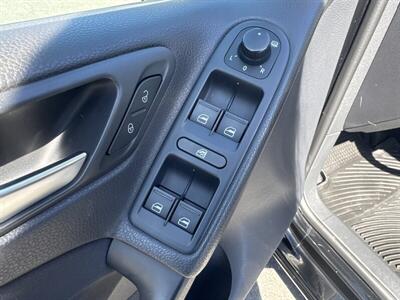 2012 Volkswagen Golf 2.5L PZEV   - Photo 9 - Pittsburg, CA 94565-2812