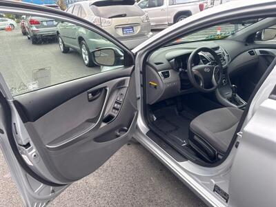 2014 Hyundai ELANTRA SE   - Photo 7 - Pittsburg, CA 94565-2812