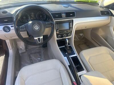 2012 Volkswagen Passat SE PZEV   - Photo 2 - Pittsburg, CA 94565-2812