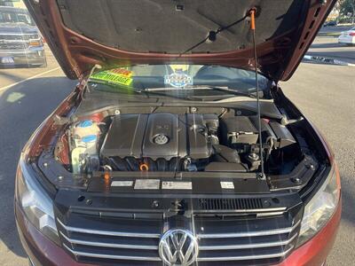 2012 Volkswagen Passat SE PZEV   - Photo 3 - Pittsburg, CA 94565-2812