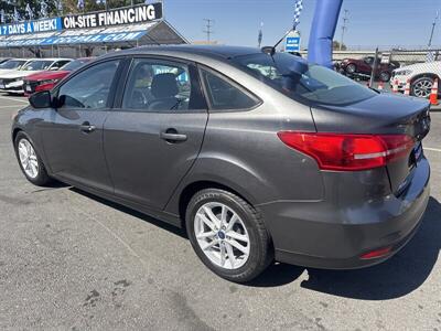 2018 Ford Focus SE   - Photo 15 - Pittsburg, CA 94565-2812