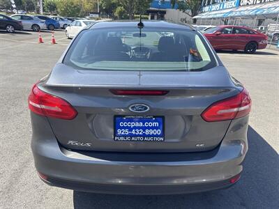2018 Ford Focus SE   - Photo 16 - Pittsburg, CA 94565-2812