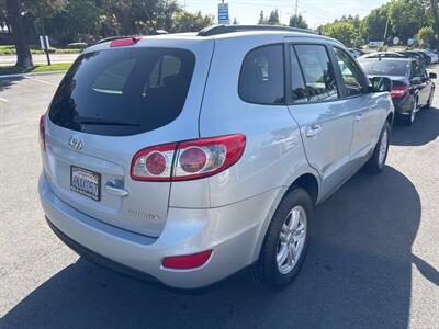 2010 Hyundai SANTA FE GLS   - Photo 19 - Pittsburg, CA 94565-2812