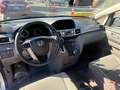 2013 Honda Odyssey LX   - Photo 2 - Pittsburg, CA 94565-2812