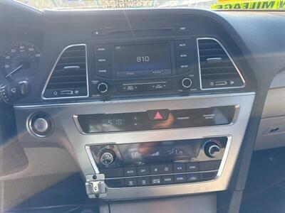 2016 Hyundai SONATA Hybrid SE   - Photo 14 - Pittsburg, CA 94565-2812