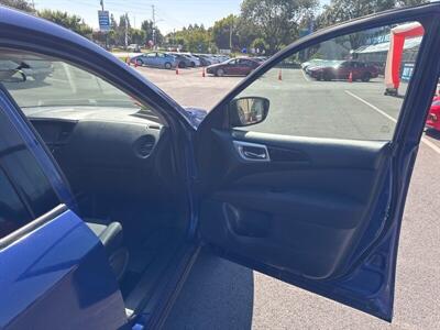 2017 Nissan Pathfinder S   - Photo 28 - Pittsburg, CA 94565-2812