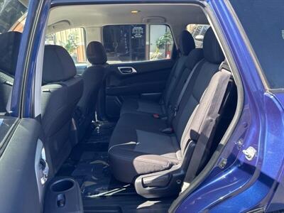 2017 Nissan Pathfinder S   - Photo 17 - Pittsburg, CA 94565-2812