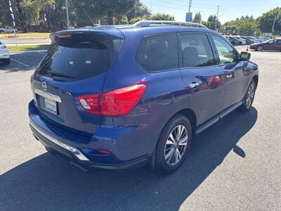 2017 Nissan Pathfinder S   - Photo 22 - Pittsburg, CA 94565-2812