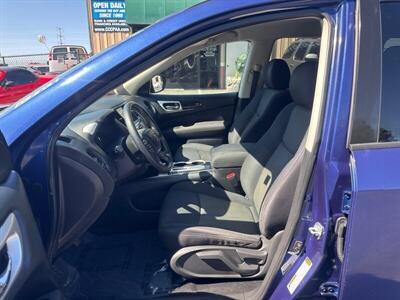 2017 Nissan Pathfinder S   - Photo 7 - Pittsburg, CA 94565-2812