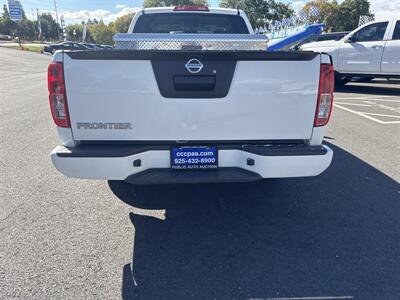 2017 Nissan Frontier SV   - Photo 19 - Pittsburg, CA 94565-2812