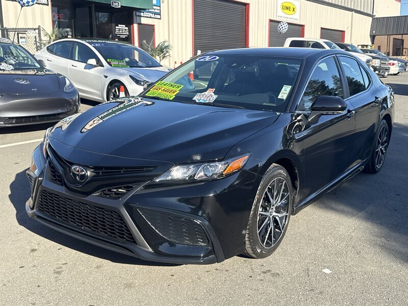 2024 Toyota Camry SE  