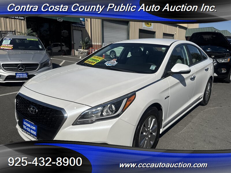 2016 Hyundai SONATA Hybrid SE  