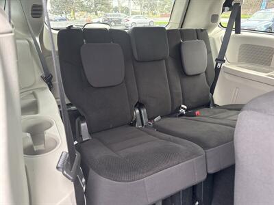 2017 Dodge Grand Caravan SE   - Photo 26 - Pittsburg, CA 94565-2812
