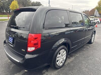 2017 Dodge Grand Caravan SE   - Photo 24 - Pittsburg, CA 94565-2812