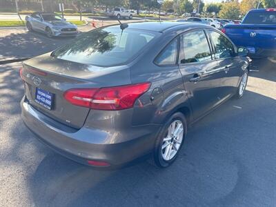 2018 Ford Focus SE   - Photo 18 - Pittsburg, CA 94565-2812