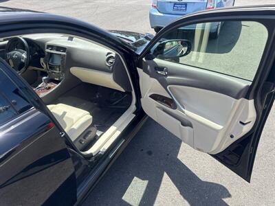 2012 Lexus IS   - Photo 26 - Pittsburg, CA 94565-2812