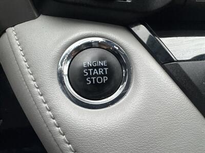 2017 Toyota RAV4 Platinum   - Photo 8 - Pittsburg, CA 94565