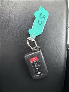 2017 Toyota RAV4 Platinum   - Photo 29 - Pittsburg, CA 94565