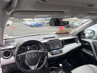 2017 Toyota RAV4 Platinum   - Photo 2 - Pittsburg, CA 94565