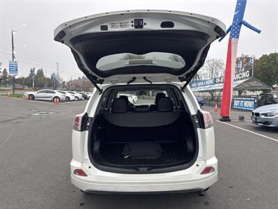 2017 Toyota RAV4 Platinum   - Photo 21 - Pittsburg, CA 94565