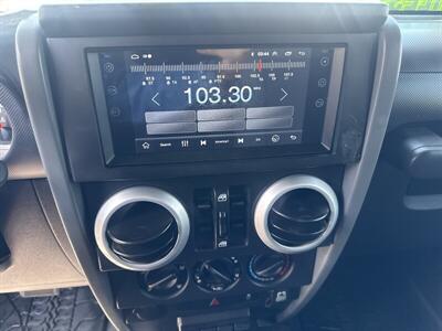 2010 Jeep Wrangler Sahara   - Photo 7 - Pittsburg, CA 94565-2812