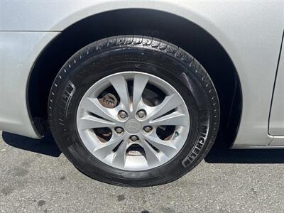 2004 Toyota Camry LE V6   - Photo 9 - Pittsburg, CA 94565