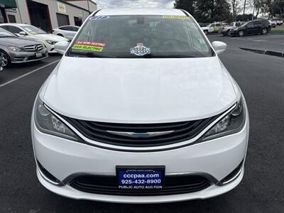 2017 Chrysler Pacifica Hybrid Touring Plus   - Photo 35 - Pittsburg, CA 94565-2812