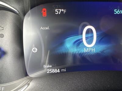2017 Chrysler Pacifica Hybrid Touring Plus   - Photo 5 - Pittsburg, CA 94565-2812