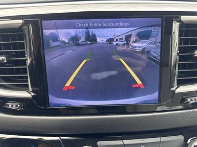 2017 Chrysler Pacifica Hybrid Touring Plus   - Photo 8 - Pittsburg, CA 94565-2812