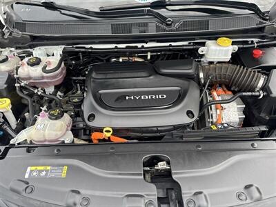 2017 Chrysler Pacifica Hybrid Touring Plus   - Photo 34 - Pittsburg, CA 94565-2812