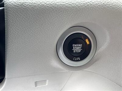 2017 Chrysler Pacifica Hybrid Touring Plus   - Photo 6 - Pittsburg, CA 94565-2812