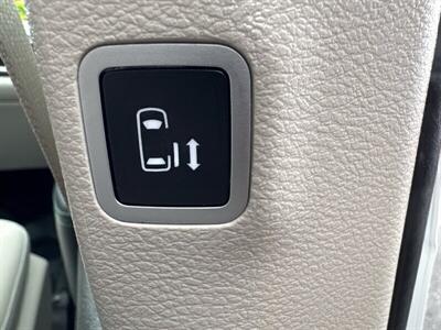2017 Chrysler Pacifica Hybrid Touring Plus   - Photo 31 - Pittsburg, CA 94565-2812