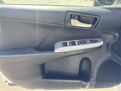 2012 Toyota Camry SE   - Photo 6 - Pittsburg, CA 94565-2812