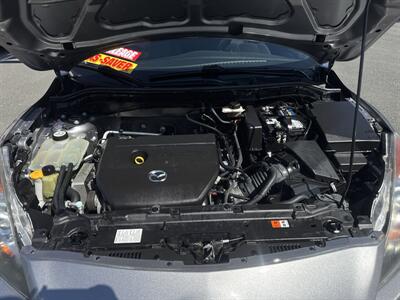 2011 Mazda Mazda3 i Sport Sedan