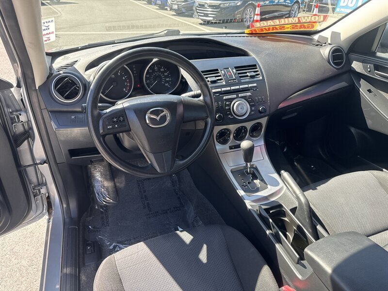 2011 Mazda Mazda3 i Sport  