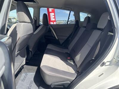 2013 Toyota RAV4 XLE   - Photo 15 - Pittsburg, CA 94565