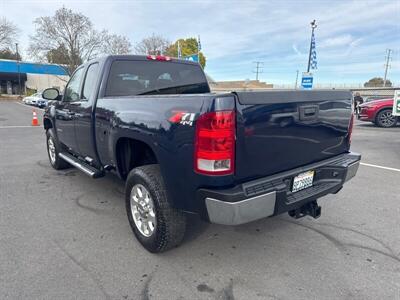 2011 GMC Sierra 2500 SLT   - Photo 10 - Pittsburg, CA 94565-2812