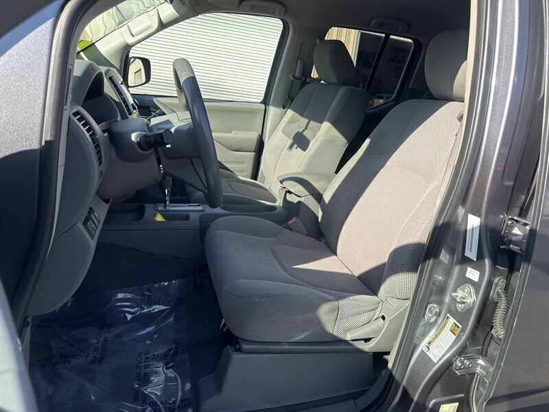 2018 Nissan Frontier S  