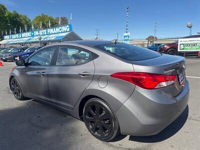 2012 Hyundai ELANTRA Limited   - Photo 16 - Pittsburg, CA 94565-2812